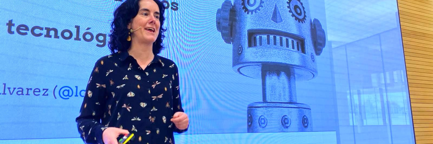 Imatge de l'enginyera Lorena Fernández parlant sobre intel·ligència artificial.