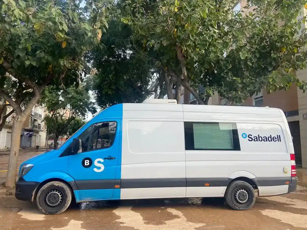 Oficina móvil de Banco Sabadell