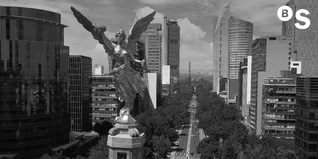 Imagen del monumento de la independencia de México, un país con buenas previsiones de crecimiento del PIB en 2024.